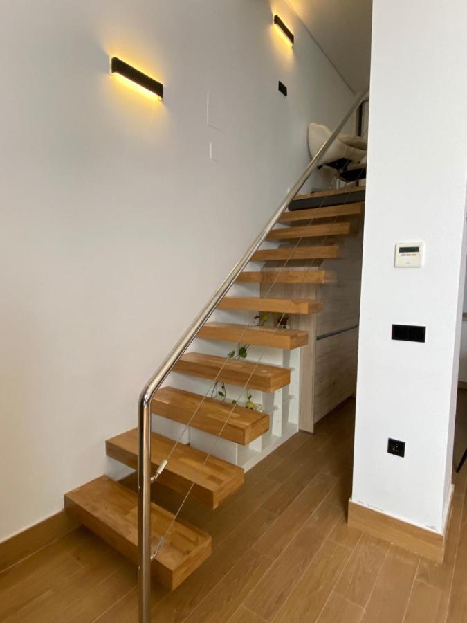 Loft Laura Nervion Apartment Seville Luaran gambar
